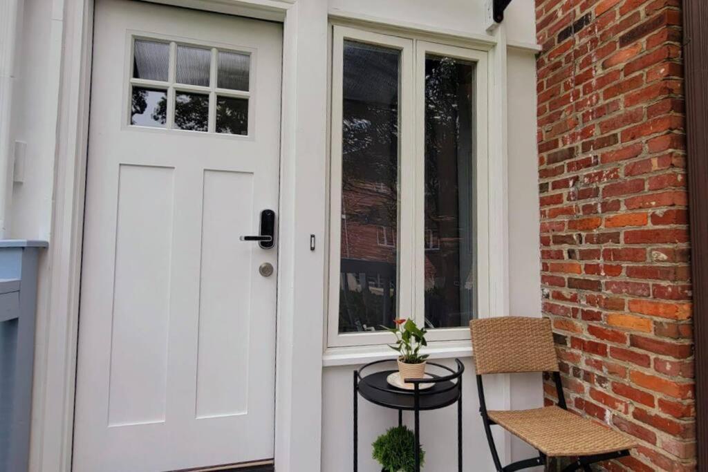 Unique & Peaceful Boston Home ภายนอก รูปภาพ