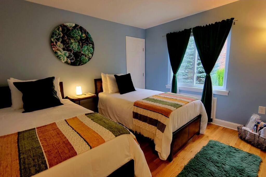 Unique & Peaceful Boston Home ภายนอก รูปภาพ
