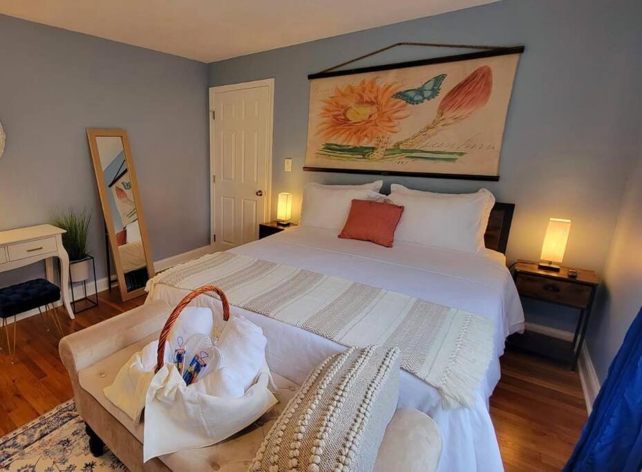 Unique & Peaceful Boston Home ภายนอก รูปภาพ