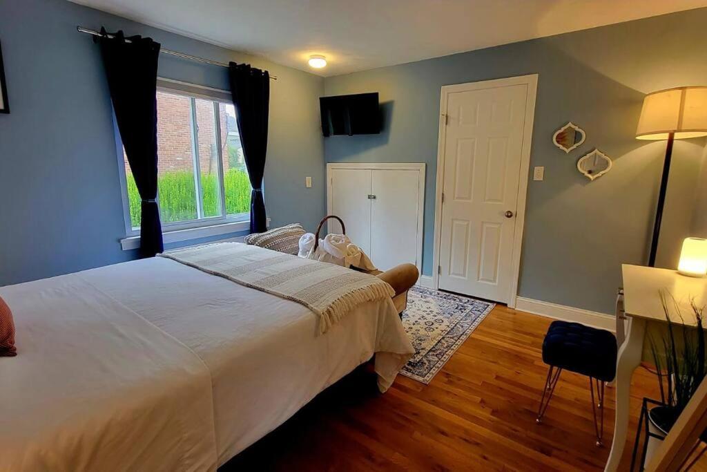 Unique & Peaceful Boston Home ภายนอก รูปภาพ